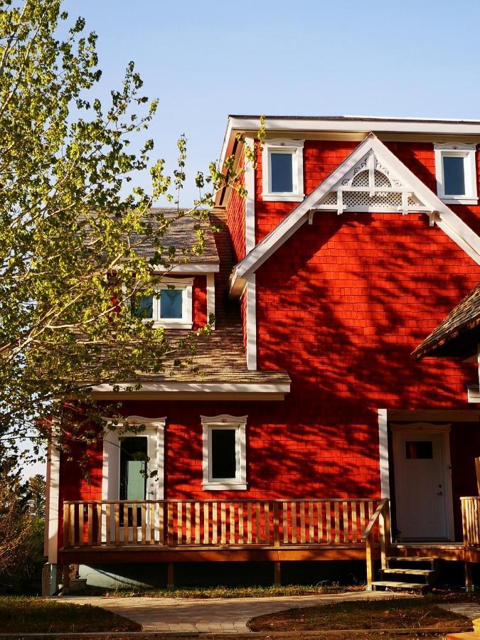 Au Cachalot Cache Le Gite Hotel Tadoussac Exterior foto